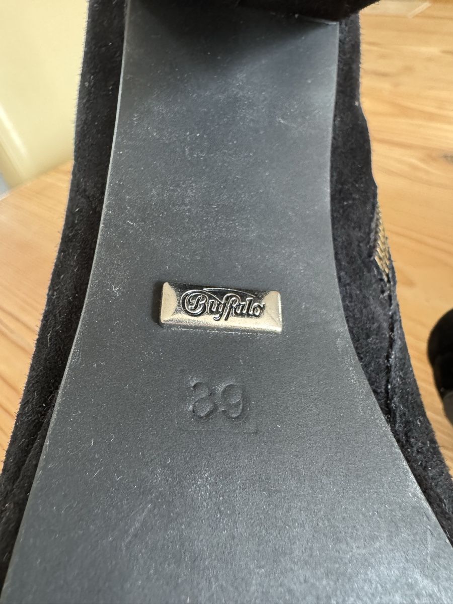 Buffalo Herrenschuhe: Buffalo Wildleder Pumps – Neu (gemäss Beschreibung) aus Rorschacherberg von lya_u 5