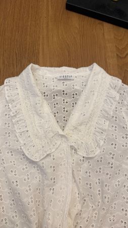 Claudie Pierlot zeitlose Bluse viktorianische Spitze
