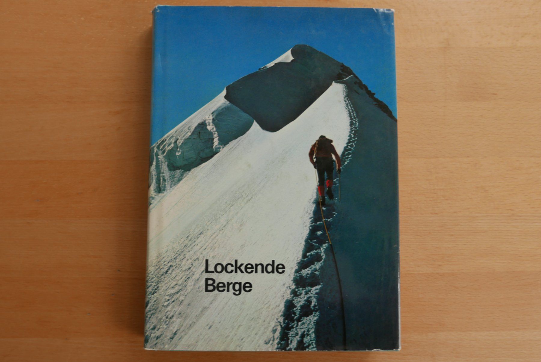 Libri: Buch Lockende Berge – Usato da Rotkreuz venduto da nigal