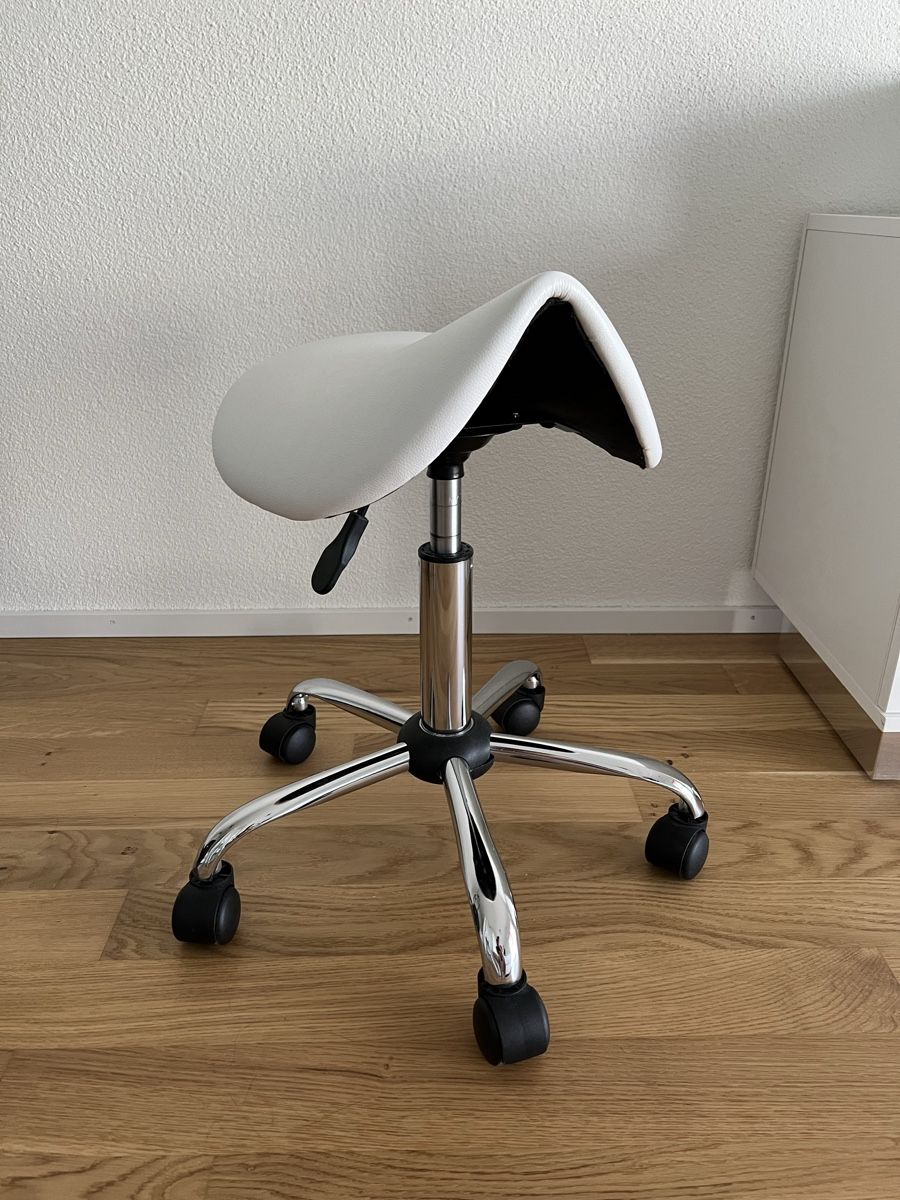 Sgabelli: ergonomischer Hocker – Usato da Niederglatt ZH venduto da sp57-NZ 1