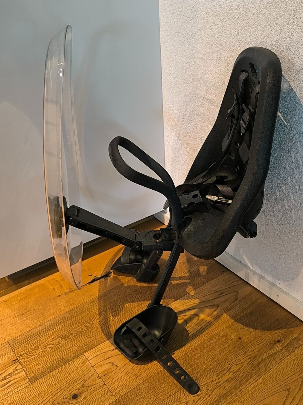 Seggiolini per auto: Thule Yepp Mini Kinder-Velositz vorne inkl. Windschutzscheib – Usato da St.Erhard venduto da felderline 5