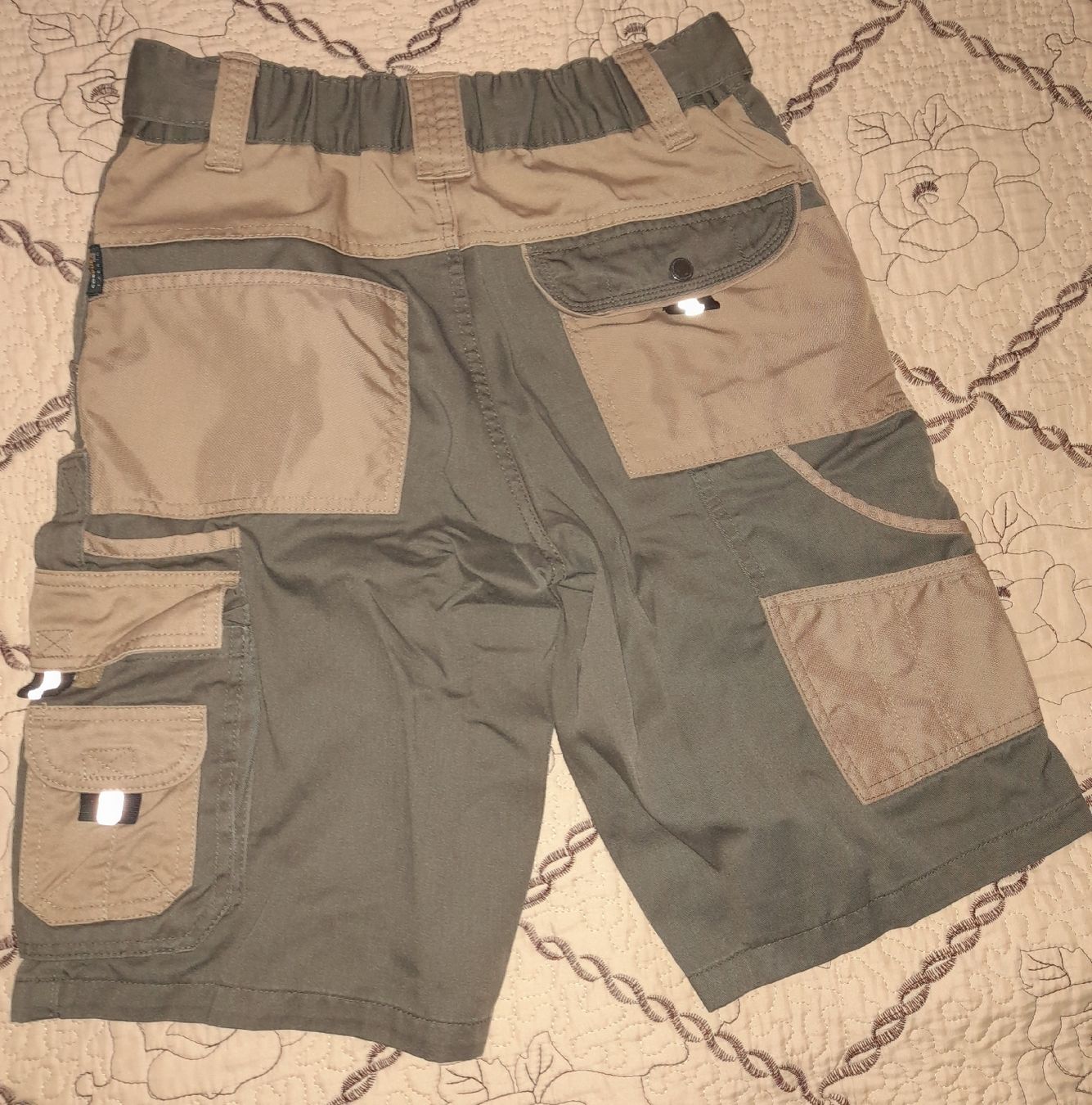Hosen: Arbeitskurzhose – Gebraucht aus Rothrist von KKC19 1