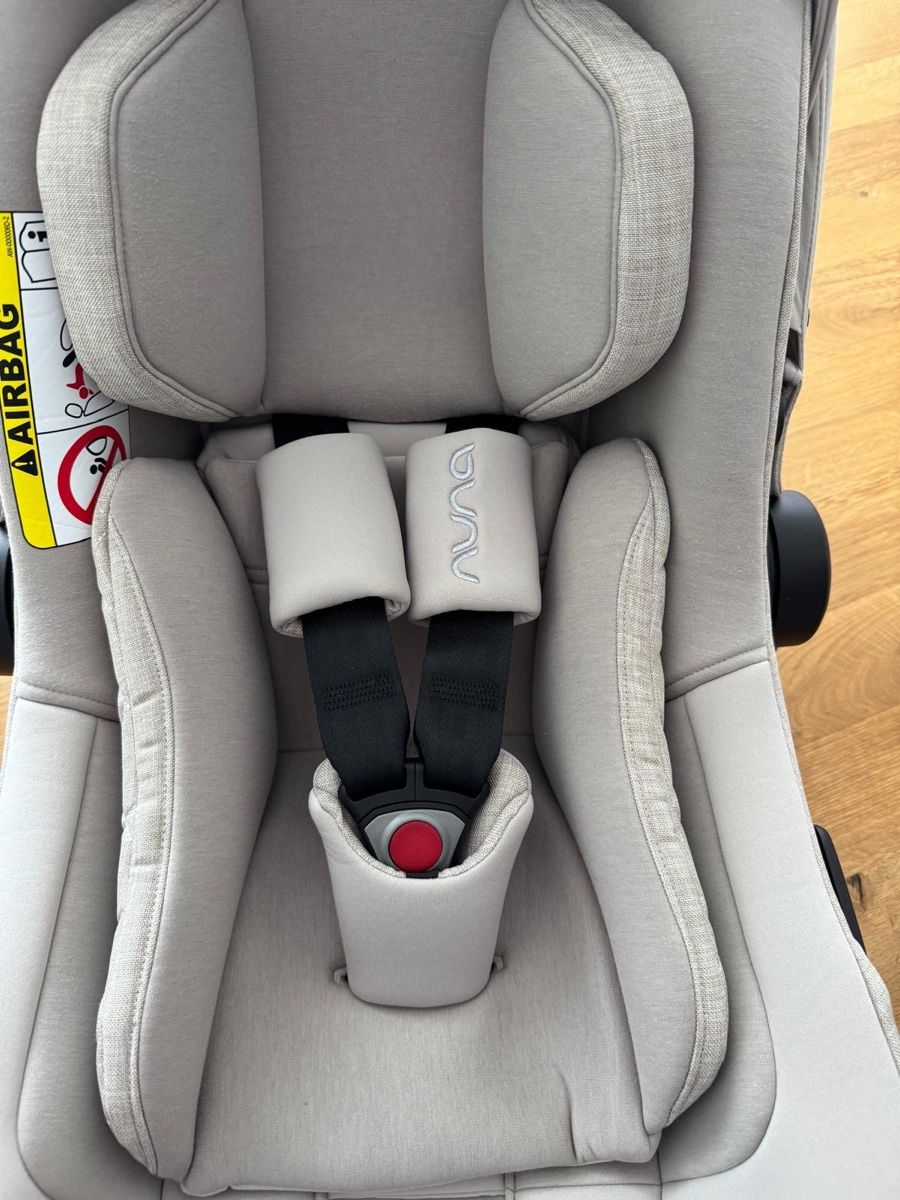 Nuna Auto-Kindersitze: Nuna Base + Pipa & Cari Next Komplettset – Gebraucht aus Binz von chrigi-zh 8
