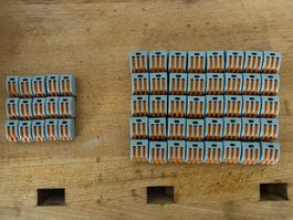 15x 2er und 40x 3er Wago Klemmen (siehe Foto)