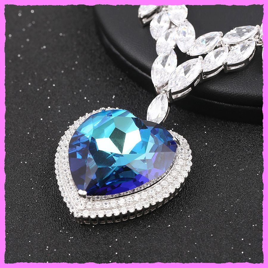 Catenine: Exklusiv erlesenes Herz – Collier – Nuovo e nell'imballaggio originale da Oberglatt ZH venduto da Diamond-Girl 3