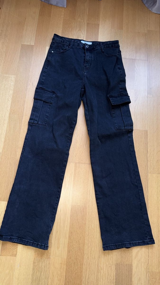 Hosen: Cargohose von Chicoree, 38, schwarz – Gebraucht aus Gümligen von morticiaaddams 1
