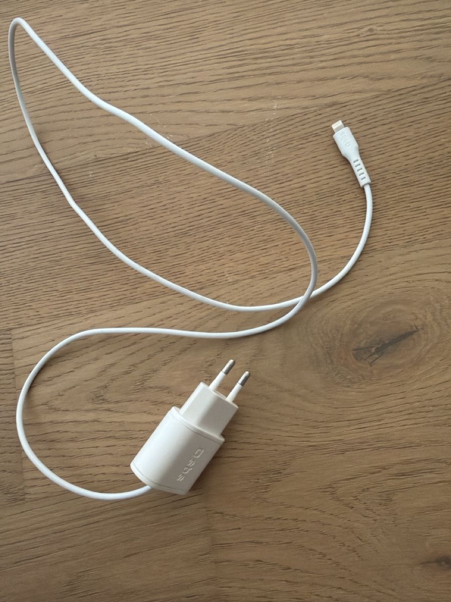 Câbles: Ladekabel – D'occasion à Wangen b. Olten par oli_f9b8