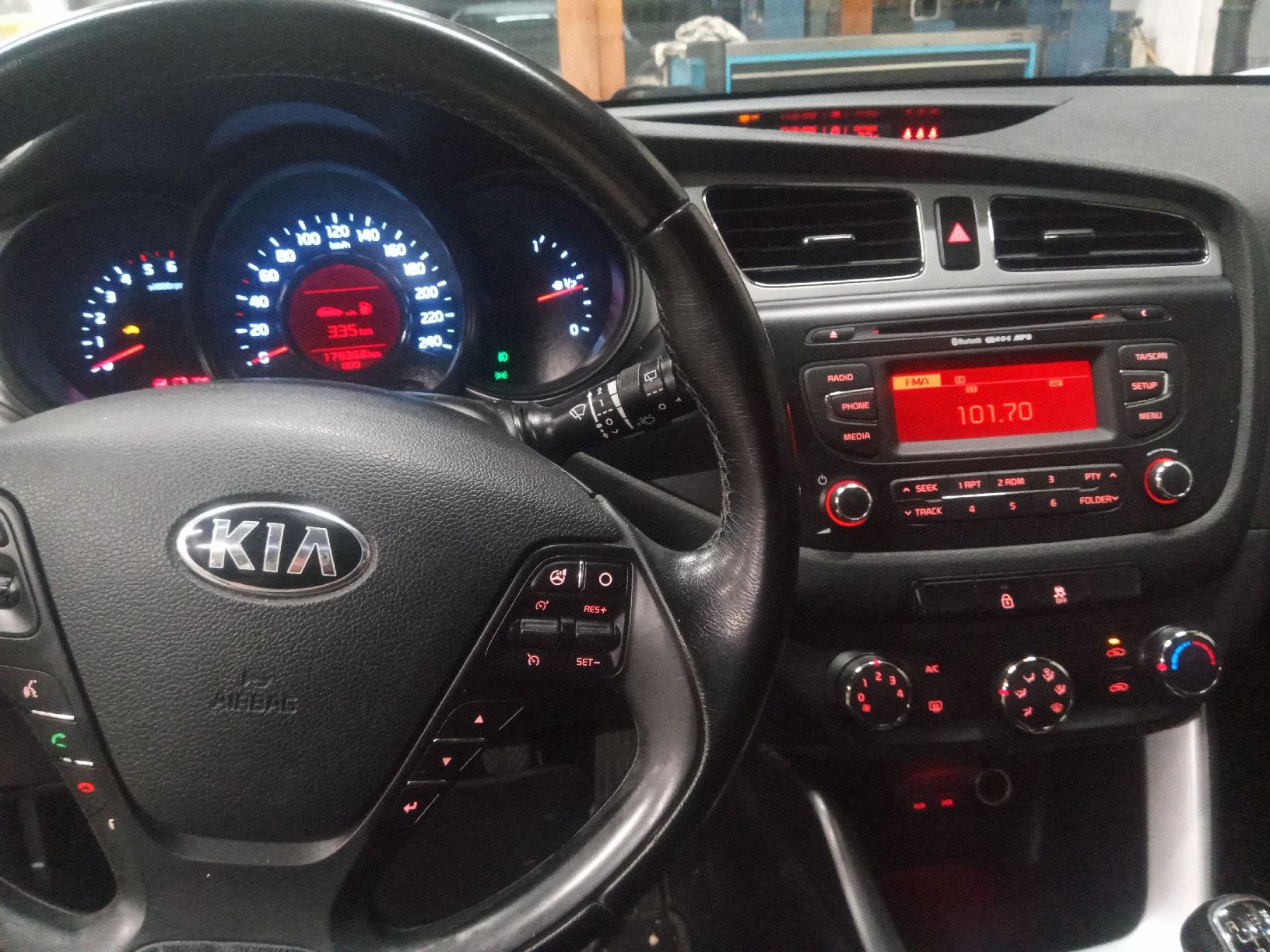 Kia Autos: Kia Cee'd 1.6 CRDI 16V ab MFK – Gebraucht aus Zuzgen von Chrisgisin 6