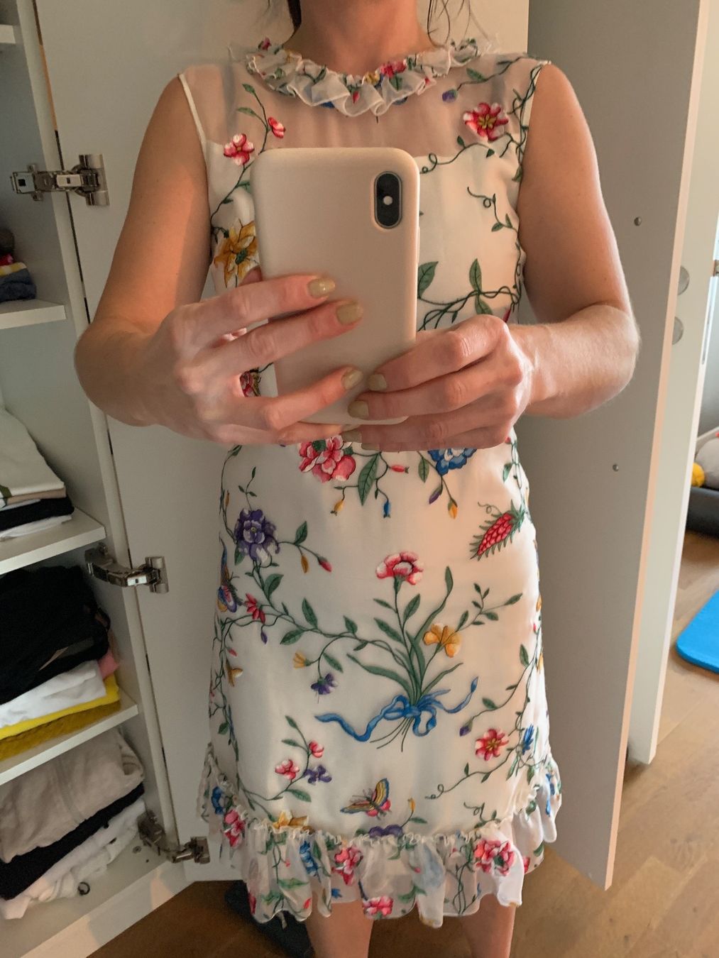 Vestiti: Kleid aus Seide – Nuovo (secondo la descrizione) da Muttenz venduto da sim_k77n 9