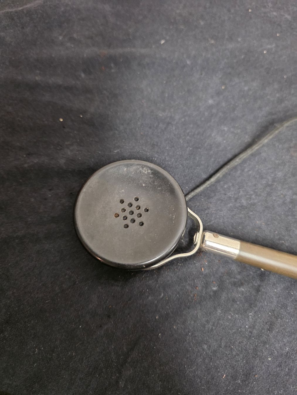Telefoni: Historischer Telefonhörer Stabform braun gebraucht – Usato da Degersheim venduto da Antiko 2