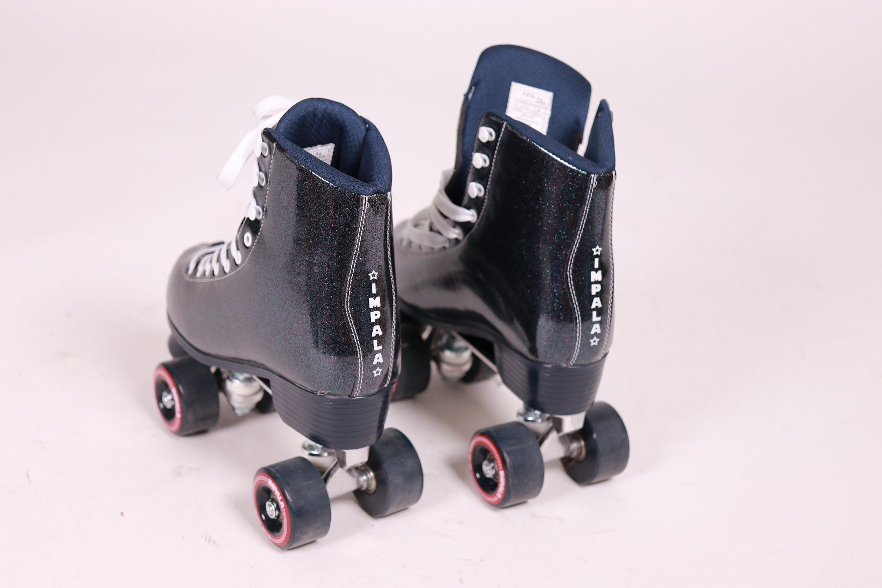 Pattini in linea & Pattini a rotelle: IMPALA Rollerschuhe - Gr.40 – Usato da Hombrechtikon venduto da BAZ-Vintage 1