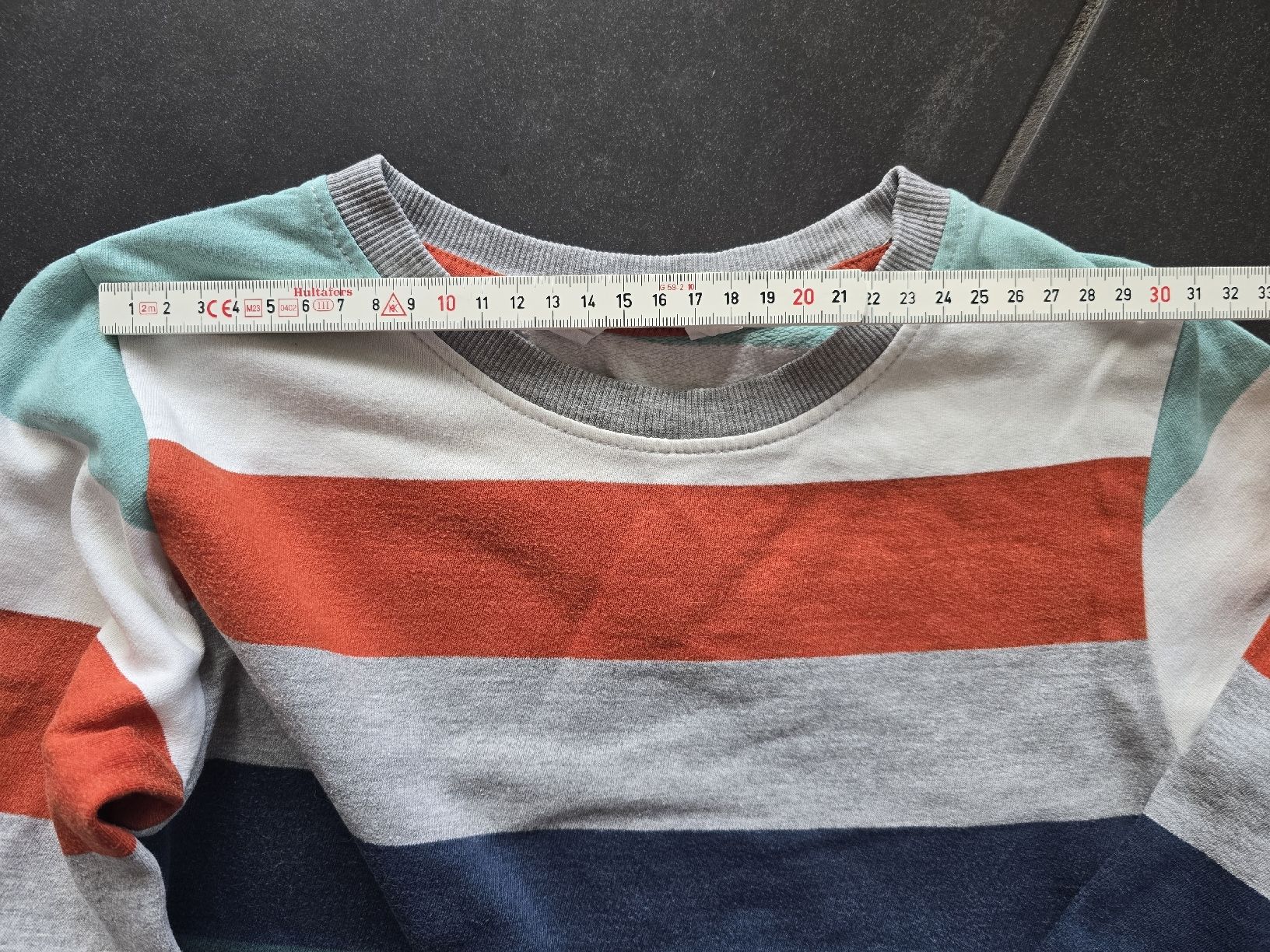 H&M Maglioni & Felpe: H&M Gestreifter Pullover, Gr. 122-128 – Usato da Unterentfelden venduto da Panda-87 7