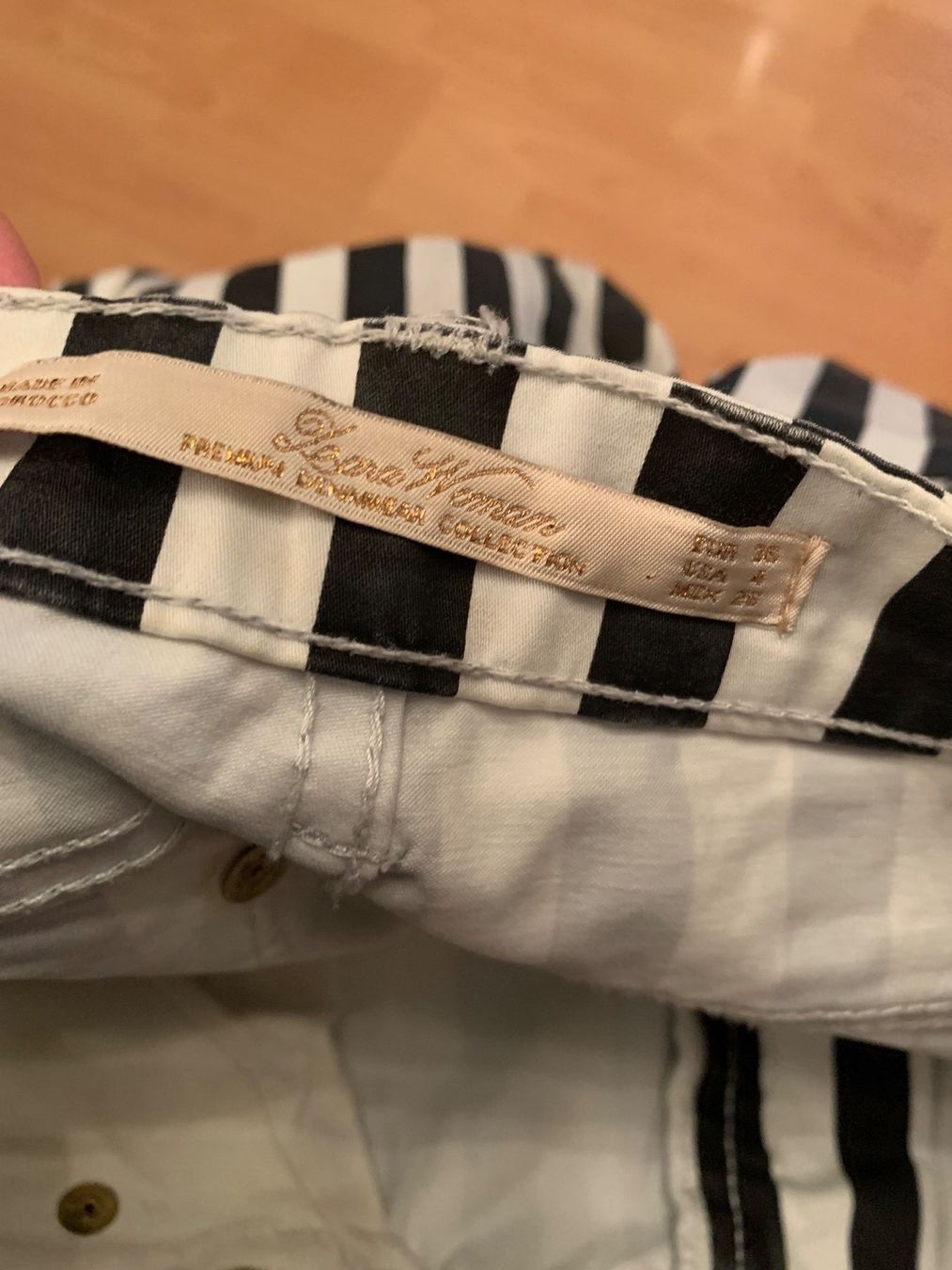 Zara Pantaloni: Joli pantalon rayé Zara t. 36 – Usato da MEYRIN venduto da Gwendo10 2