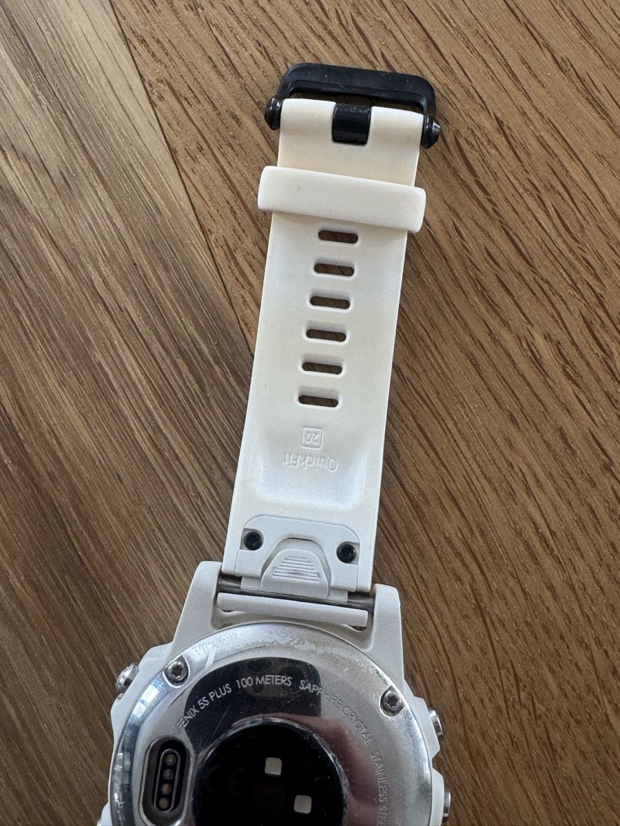 Garmin Smartwatch: Garmin Fenix 5s plus Weiss – D'occasion à Wetzikon ZH par Swiss281 2