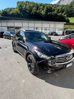 Infiniti FX30d S
