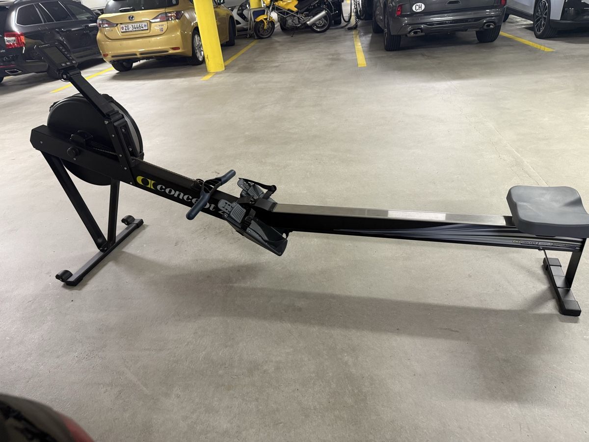 Concept 2 Hometrainer: Rudergerät Connect 2 PM5 – Usato da Rotkreuz venduto da 74max