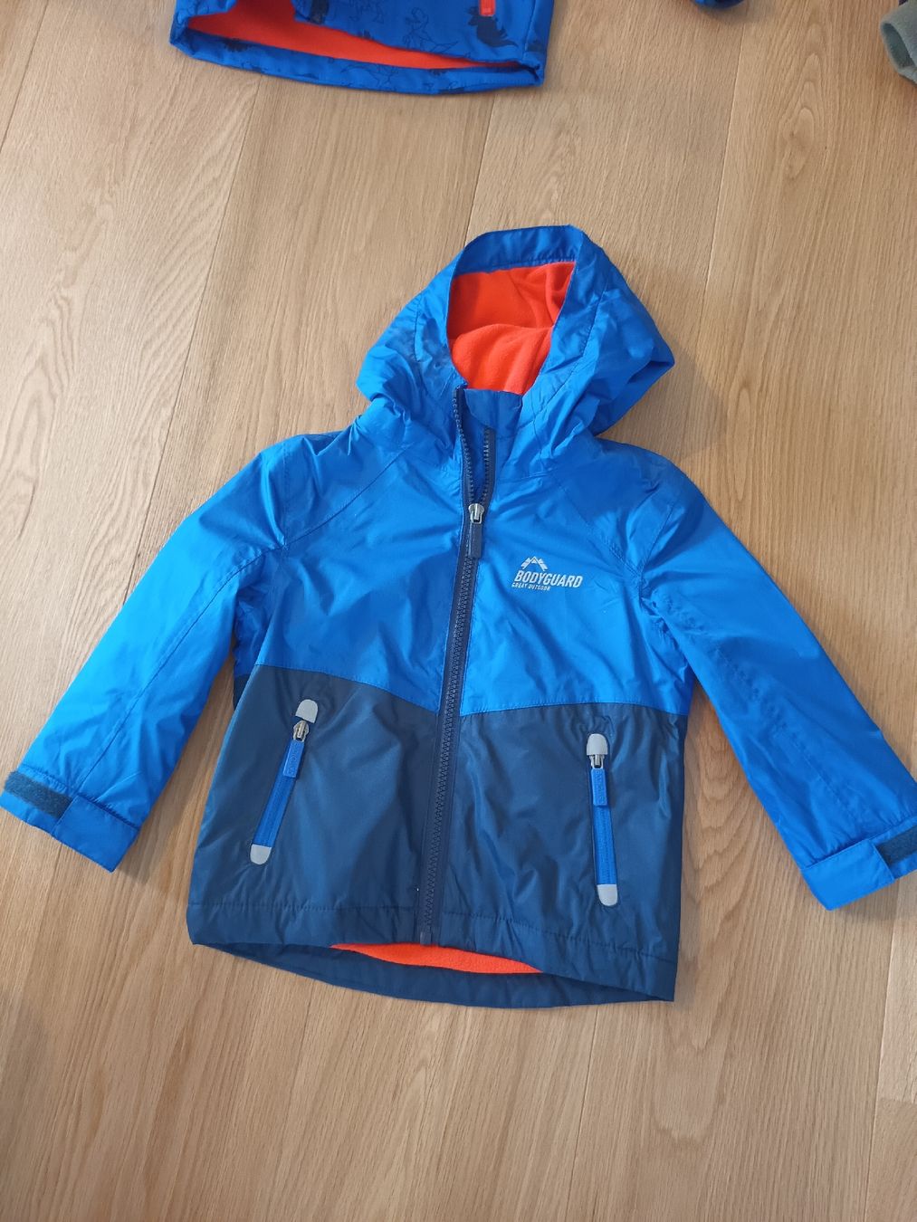 Giacche & Cappotti: Veste enfant 92 – Nuovo (secondo la descrizione) da Chavannes-de-Bogis venduto da Skyhawk3