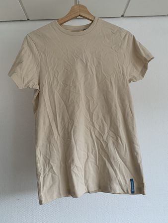 Switcher Men's Organic Cotton T-Shirt, Size Small, Beige