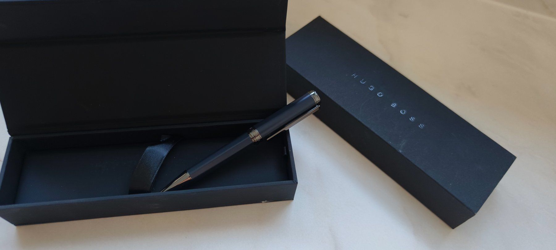 Penna & Evidenziatori: Hugo Boss Kugelschreiber – Usato da Horgen venduto da mar_tdt5