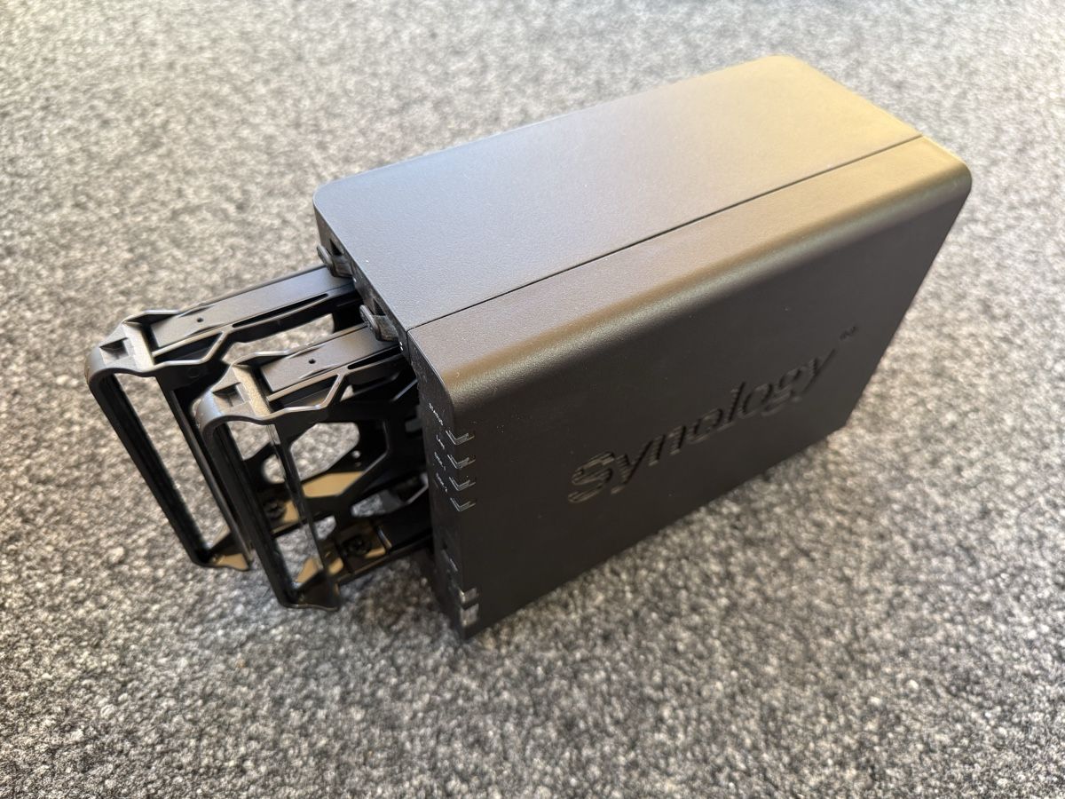 Synology Serveurs: Synology DS216 – D'occasion à Oberwald par koramamtk 3