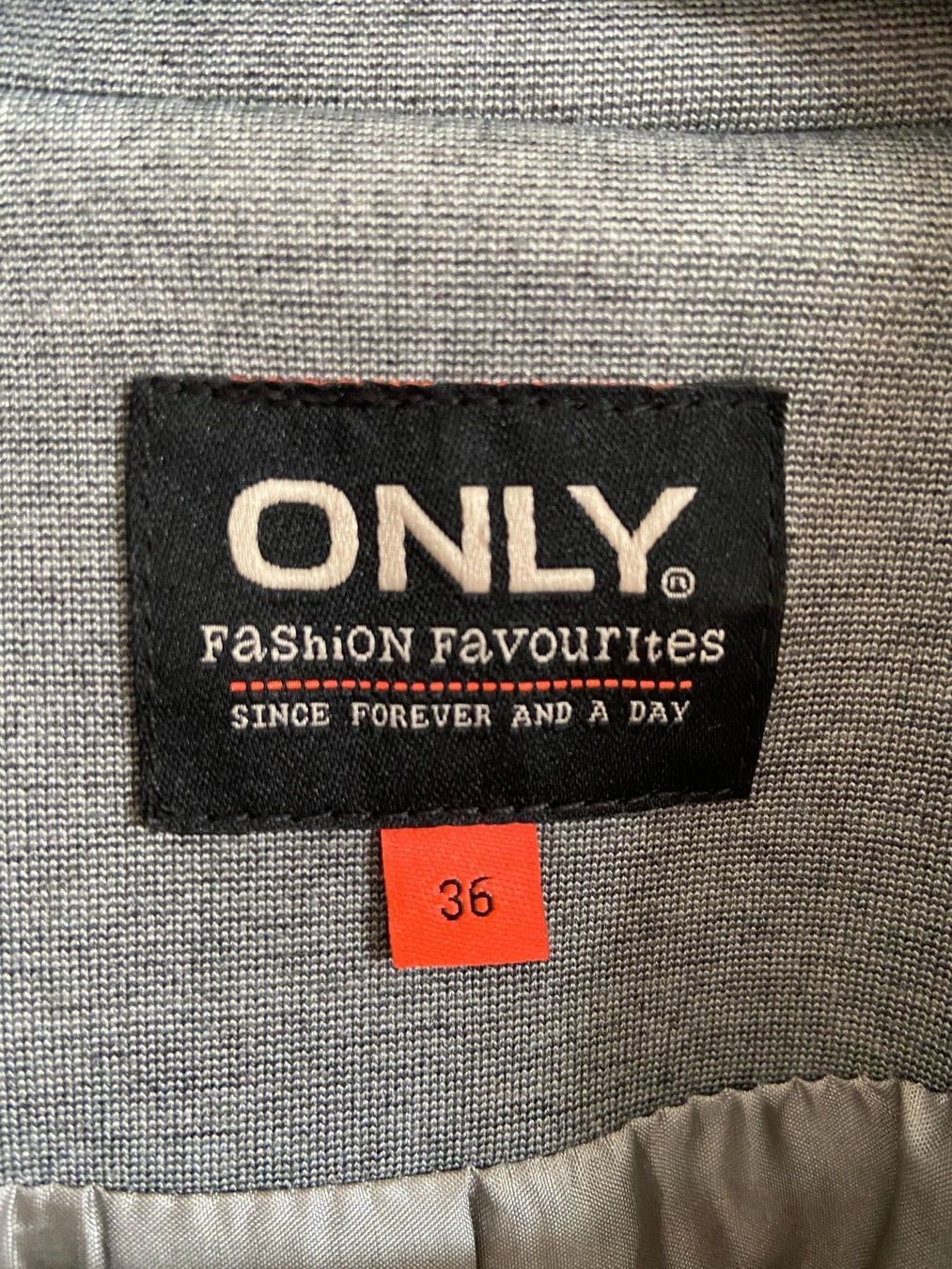 Only Giacche: Blazer ONLY – Usato da Gommiswald venduto da Aloha.Spirit 2