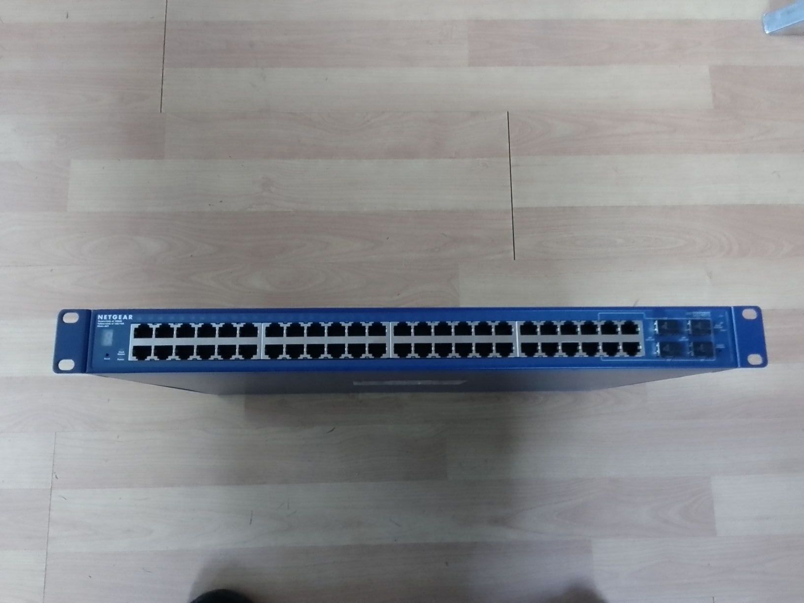 Netgear Hub & Switch: GS748TS  Smart Gigabit Ethernet Switch – Usato da Ebmatingen venduto da swiss.canadian