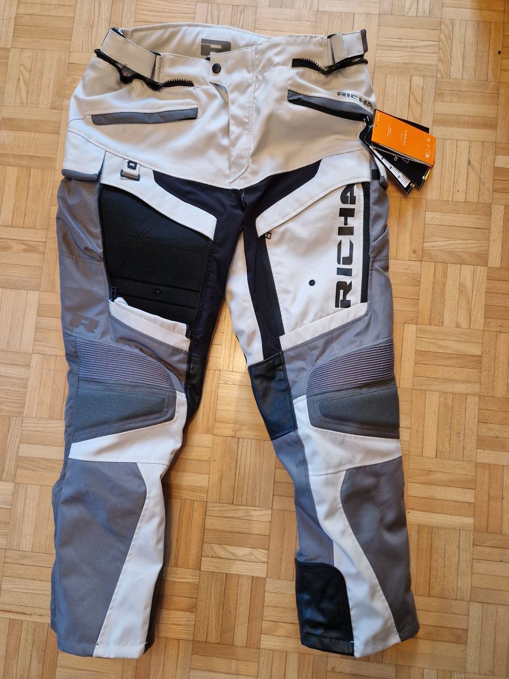 Pantaloni: NEU Richa infinity 2 adventure Hose K4XL – Nuovo e nell'imballaggio originale da Winterthur venduto da CherrySchott