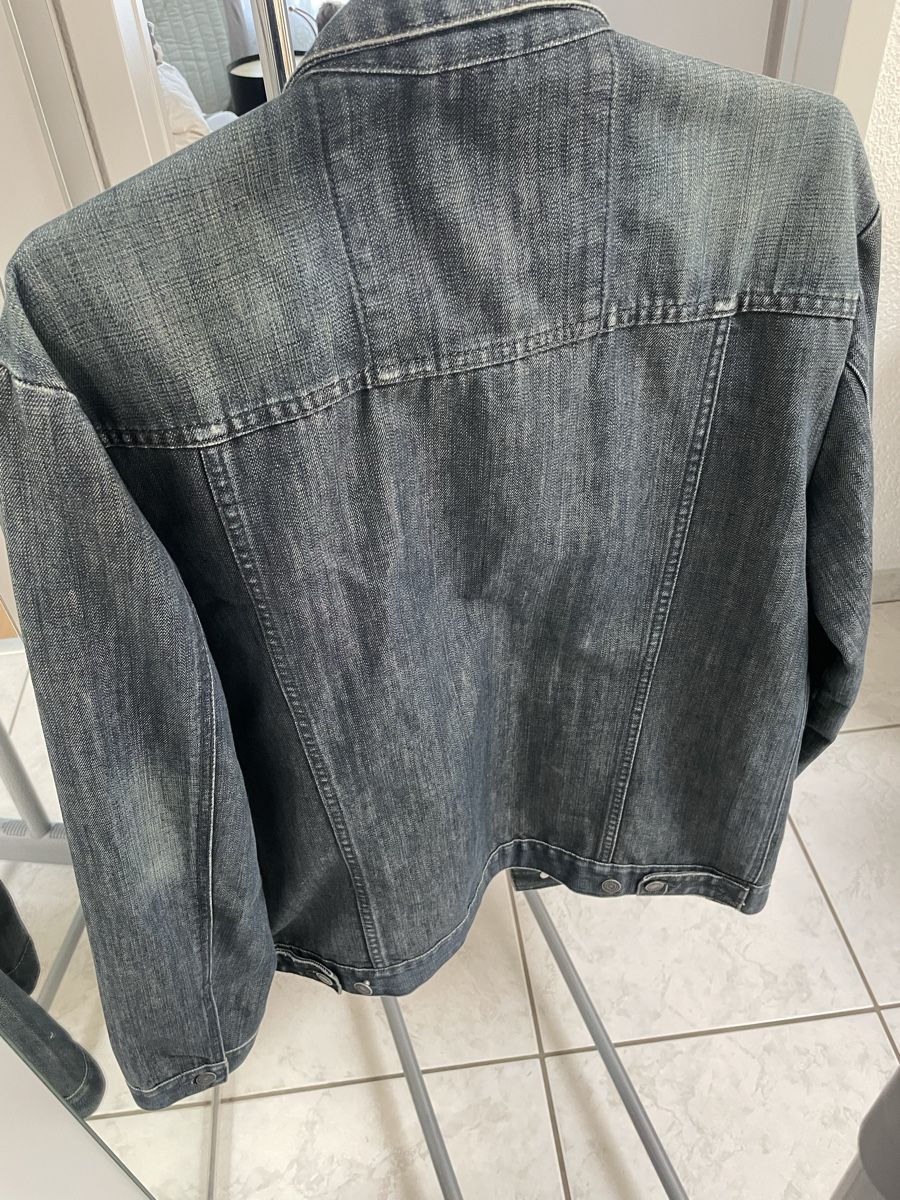 Jacken: Jeansjacke Grösse XL – Gebraucht aus Moosseedorf von Vinero 1