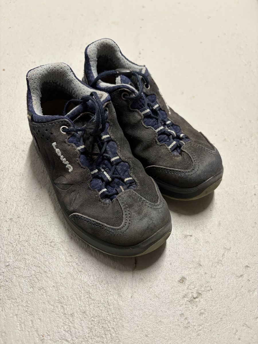 Lowa Scarpe per ragazzi: Lowa Kinderwanderschuhe Grösse EUR 29 – Usato da Bäriswil BE venduto da Orodriguez