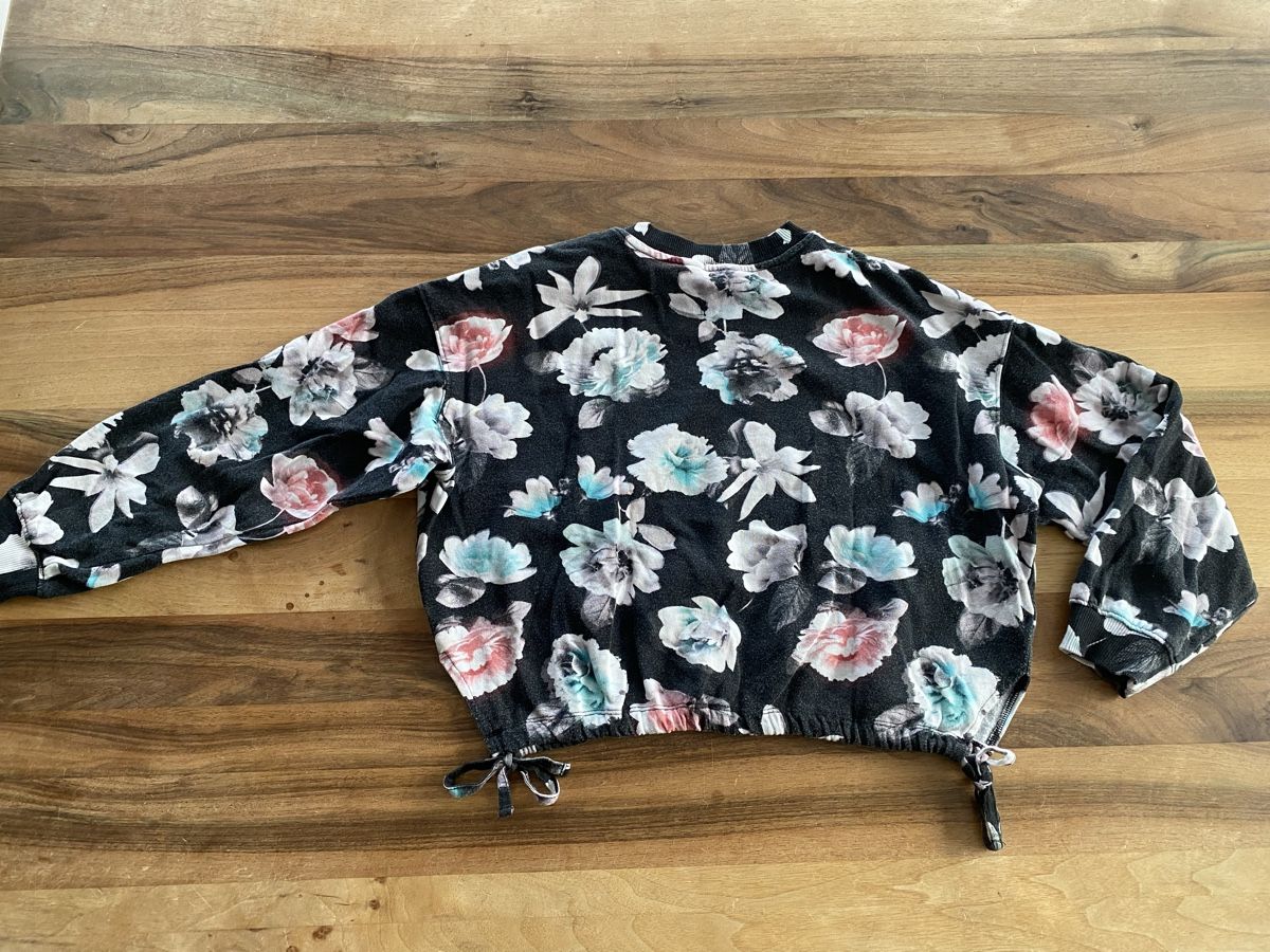 H&M Maglioni & Felpe: lässiges Sweatshirt Pulli H&M Grösse 146 152 Mädchen – Usato da Horw venduto da dreamsofacid 4