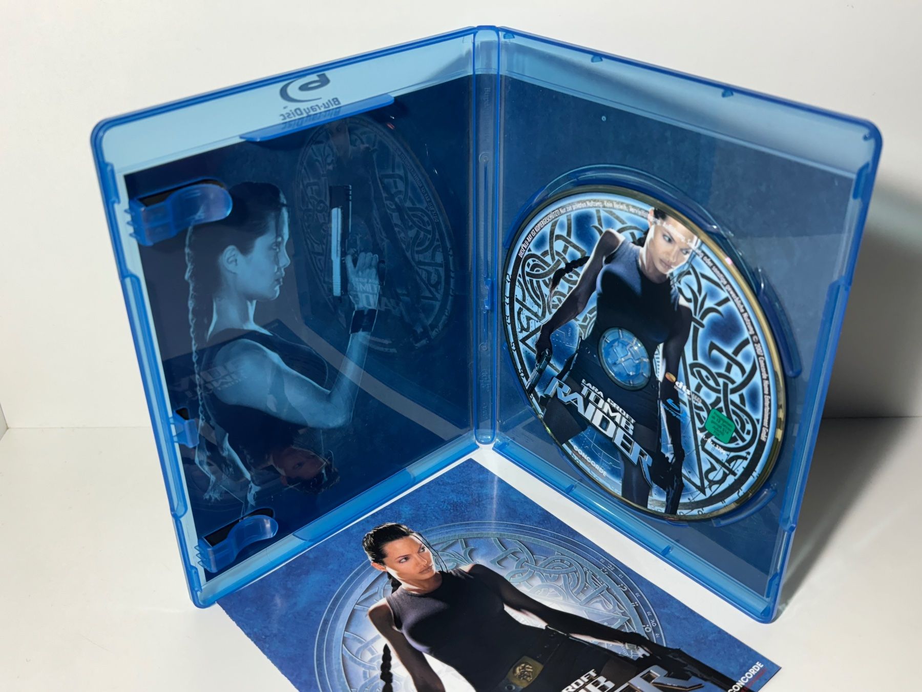 Tous les DVDs: Lara Croft: Tomb Raider Blu Ray – D'occasion à Wilderswil par Sstriker 2