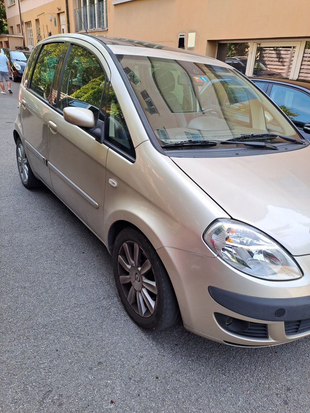 Lancia Automobili: Lancia Musa 1.9 diesel mit Klima – Usato da Grenchen venduto da panebianco 2