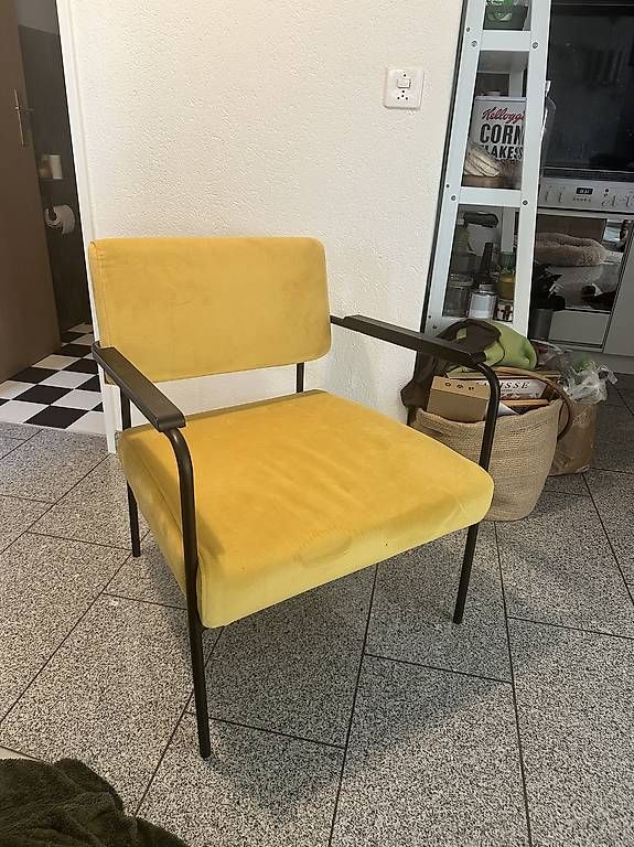 Poltrone: 2x Samtiger Lounge Stuhl / Sessel - gelb – Usato da Zetzwil venduto da wolwernieves