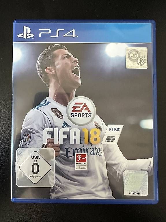 Spiele: PS4 Fifa 18 – Gebraucht aus Schlieren von eni_kwj2