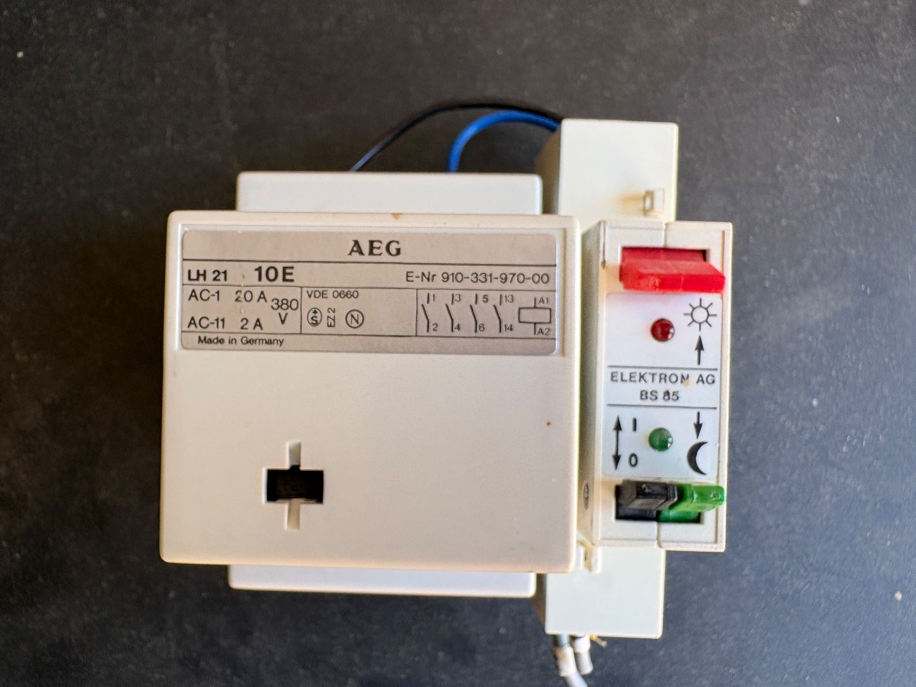 Interrupteurs: Boiler-Steuerschütz nach WV S1 – D'occasion à Neuenegg par Rogerio42