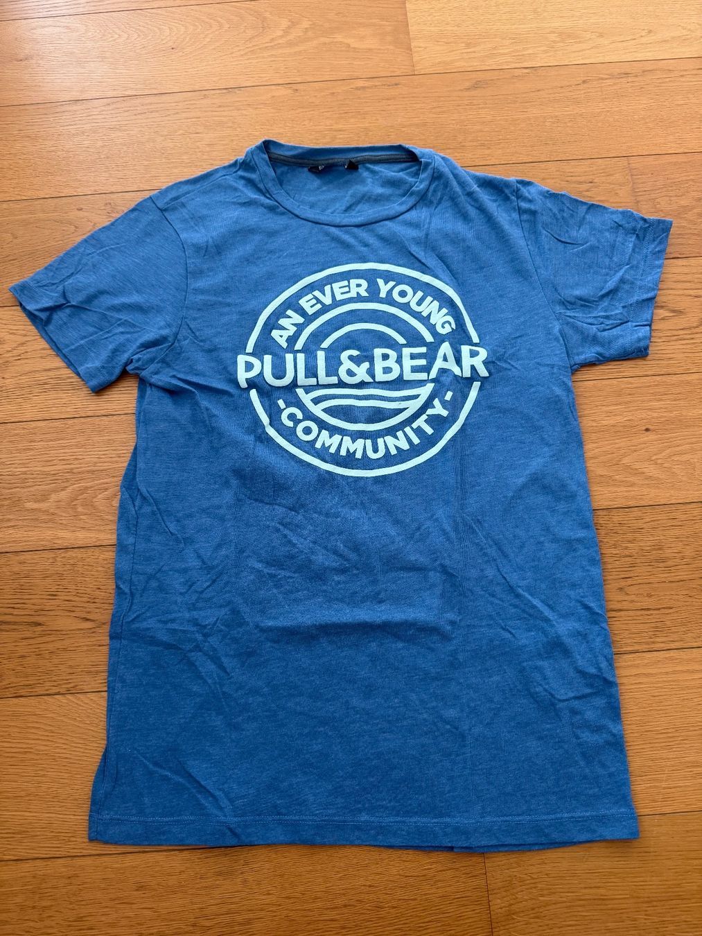 Pull&Bear T-Shirts: Pull&Bear Herren T-Shirt Gr. L – Gebraucht aus Rubigen von dor_kb9s