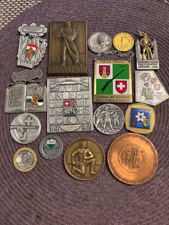 Lot De 20 Médailles D'athlétisme Vintage - Course à Pied - Sport Amateur - Collection