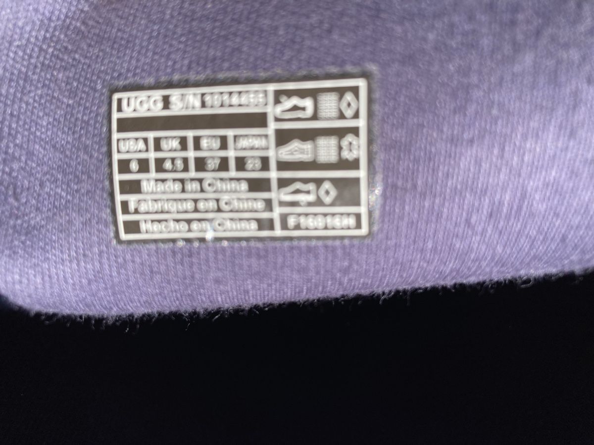 Ugg Chaussures femmes: UGG Regenstiefel Gr. 37 oder 4,5 – D'occasion à Winterthur par niemim 5