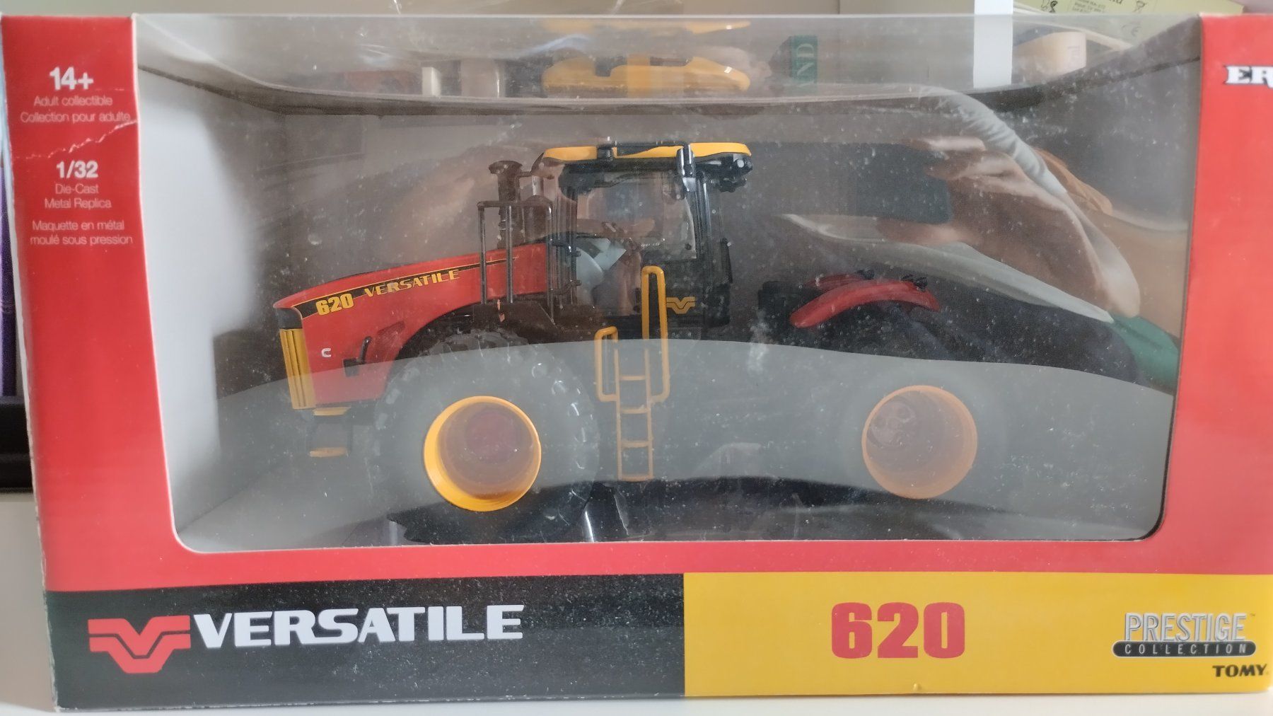 Kit di modellismo & Modellini statici: ERTL VERSATILE 620 / 1:32 / KNICKLENKER-TRAKTOR – Usato da Basel venduto da Bal-Sagoth