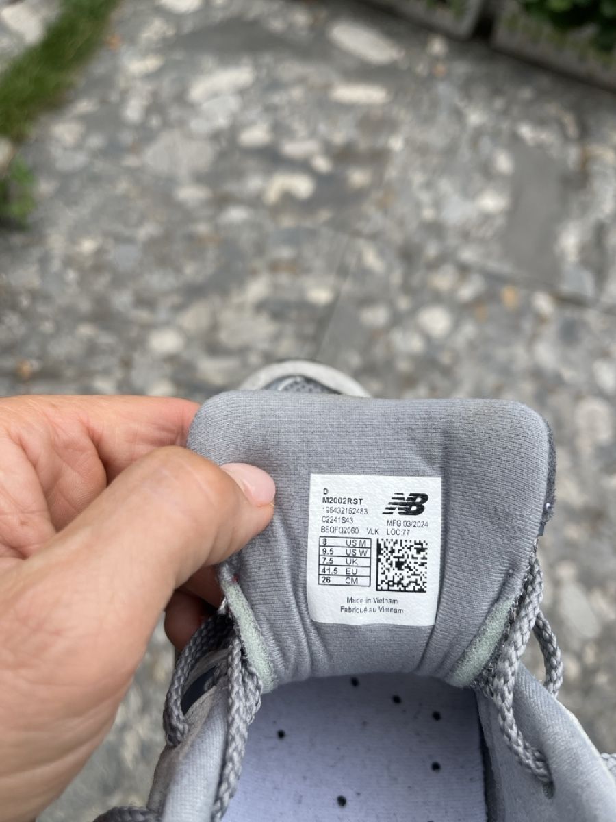 Herrenschuhe: Sneaker New Balance grau Modell 2002 – Neu (gemäss Beschreibung) aus Burgdorf von UTMV 4