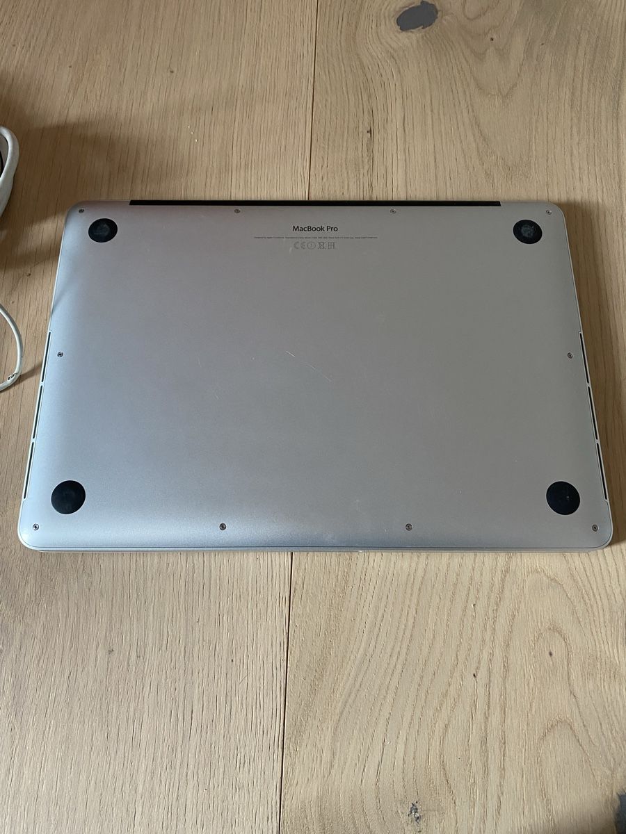 Apple Notebooks: MacBook Pro (8GB SSD, 13", early 2015) – Gebraucht aus Solothurn von damomami 2