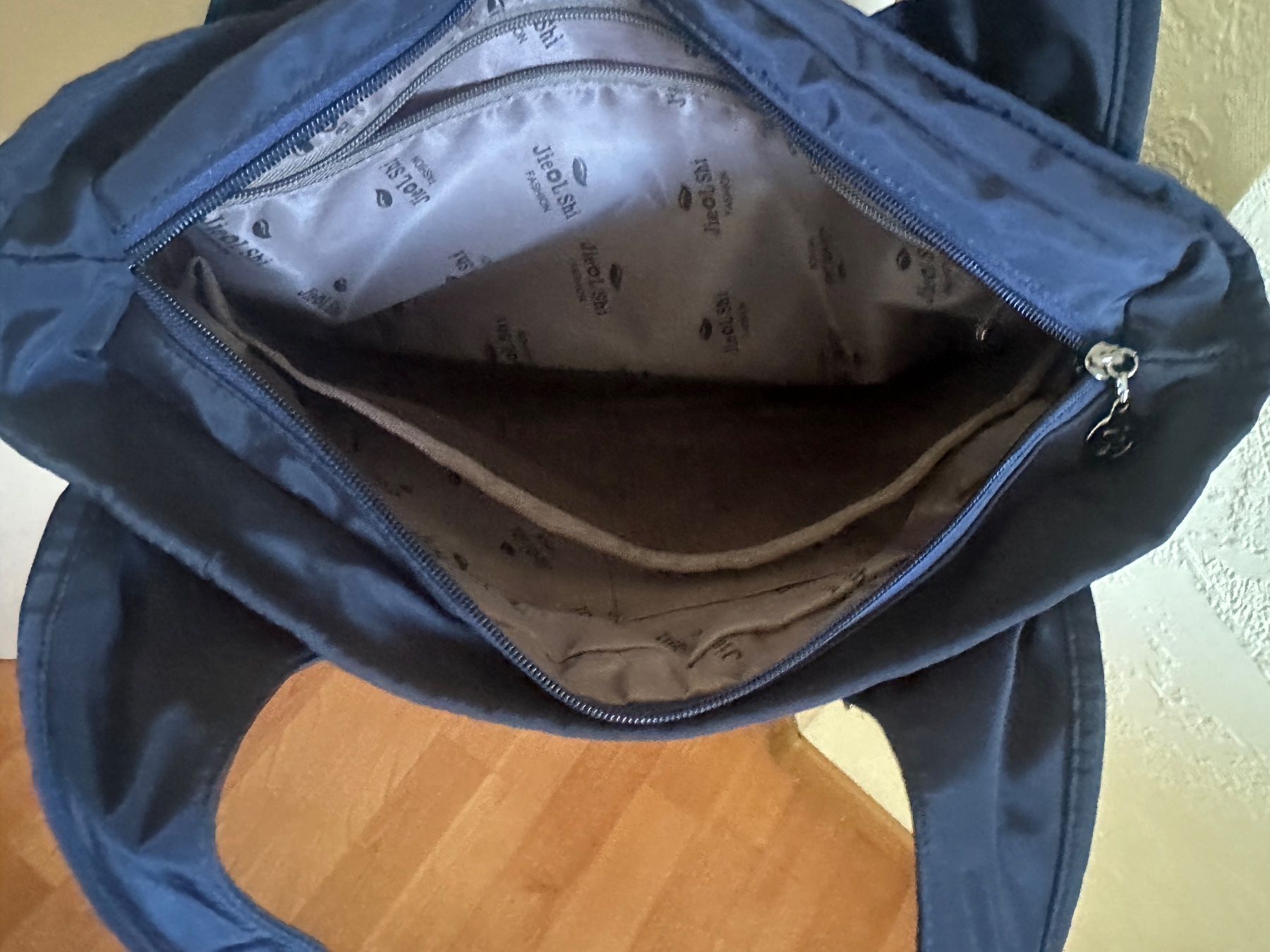 Borse da donna: Grand sac bleu neuf – Nuovo e nell'imballaggio originale da Boussens venduto da sko_9w6t 2