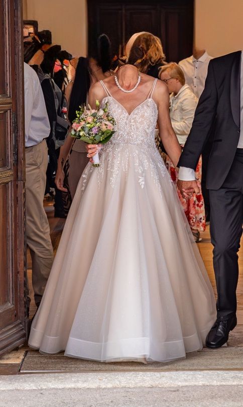 Robes: Traumhaftes Hochzeitskleid – D'occasion à Kirchenthurnen par Meatpie 2