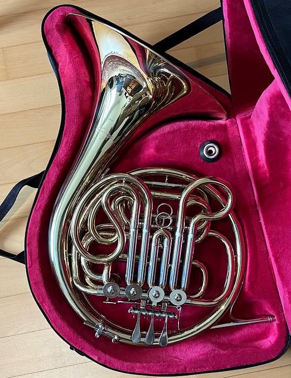 Thomann Musikinstrumente: Waldhorn Thomann HR-810 – Gebraucht aus Ruswil von moesi51