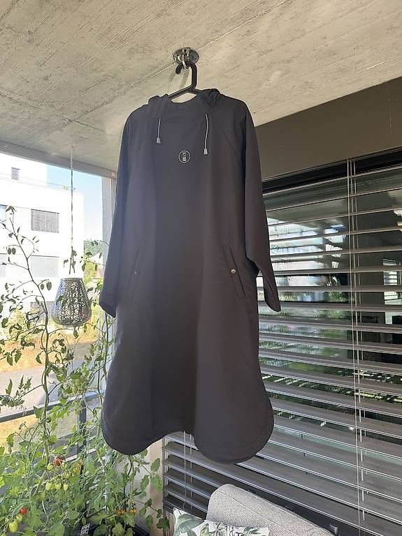 Giacche: Storm Poncho von Forth Elements – Usato da Birr venduto da Satti 2