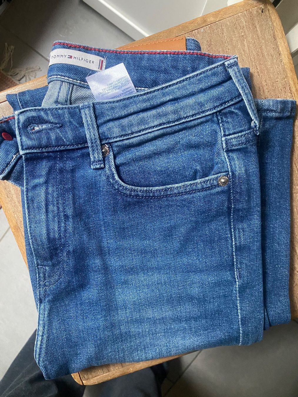 Tommy Hilfiger Jeans: Jean Tommy Hilfiger – Usato da Fribourg venduto da cat_prf9