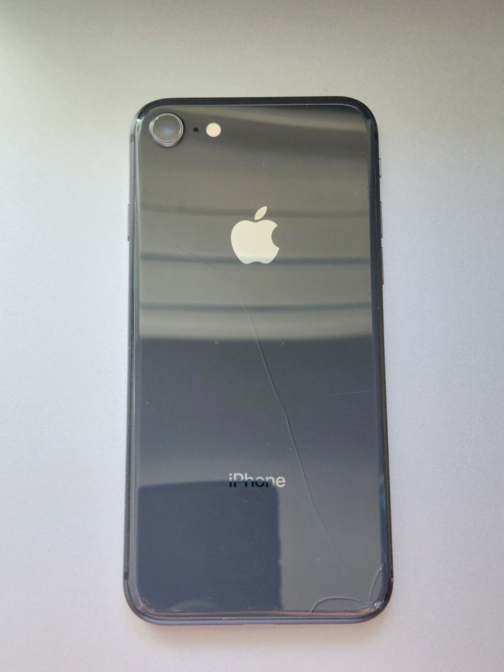 Apple Handys / Smartphones: iPhone 8 64gb, 93% Akku – Gebraucht aus Pfäffikon SZ von max_5ylc 4