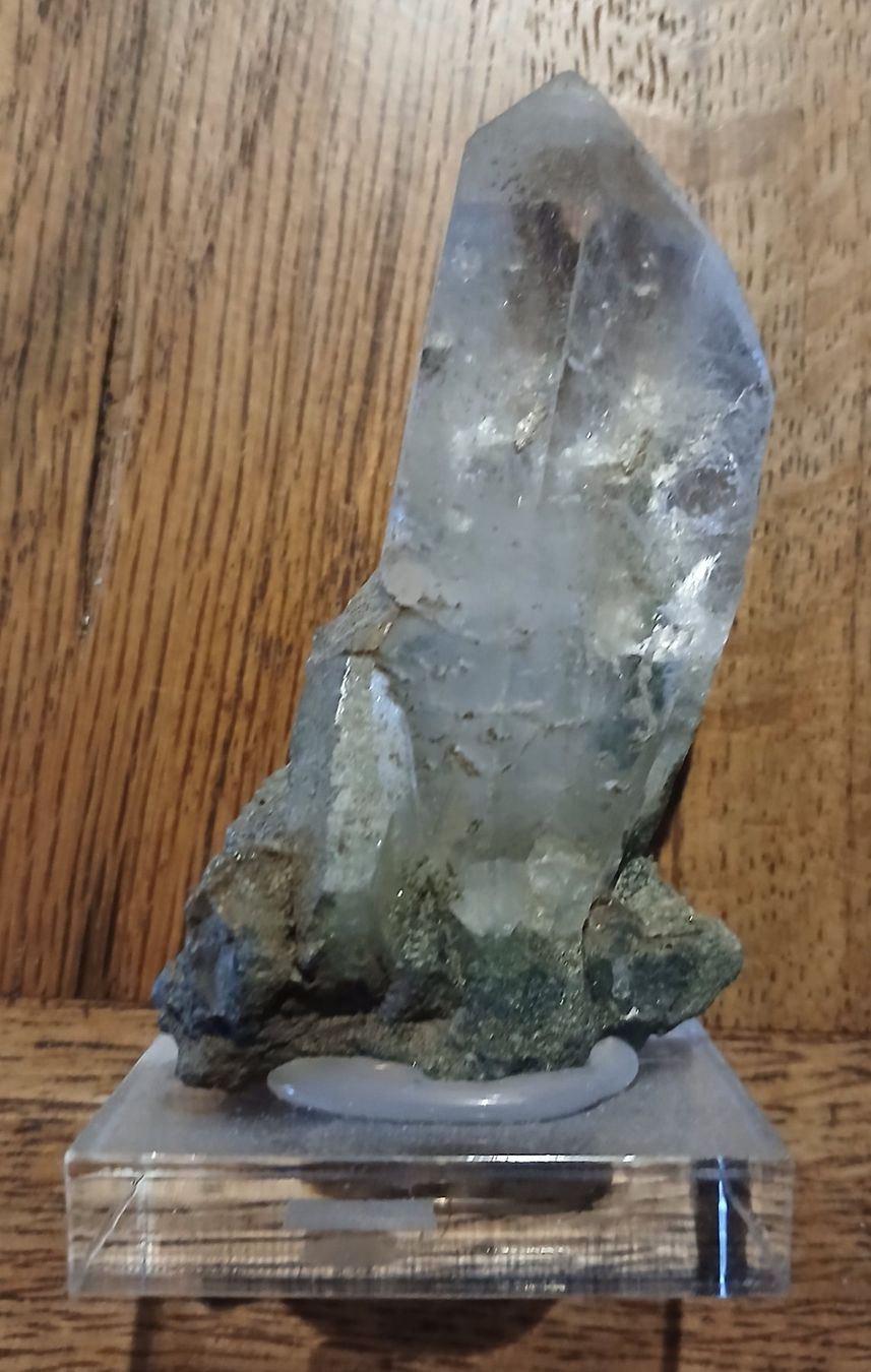 Mineralien & Heilsteine: Quarz mit Einschlüsse – Gebraucht aus Egerkingen von John001