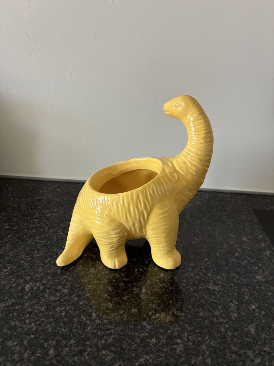 Figuren: Keramik Dinosaurier - gelb - Stiftehalter oder Blumentopf – Neu (gemäss Beschreibung) aus Trimbach von deb_6kng 1