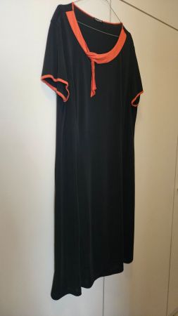 Vestito nero e arancione Luisa Viola tg.48 poliestere